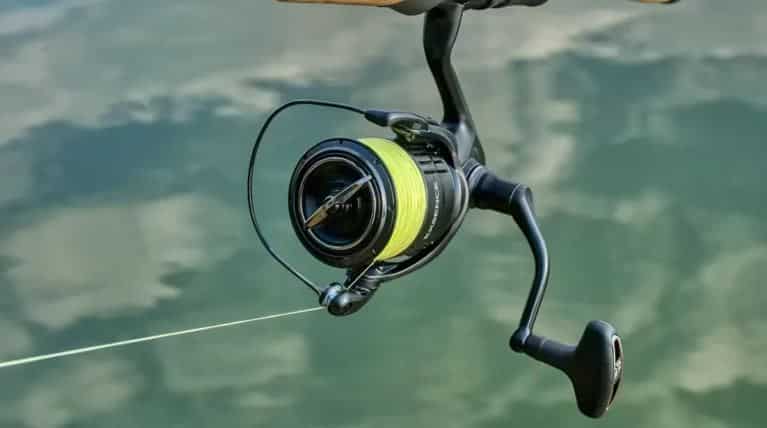 tying line to a spinning reel